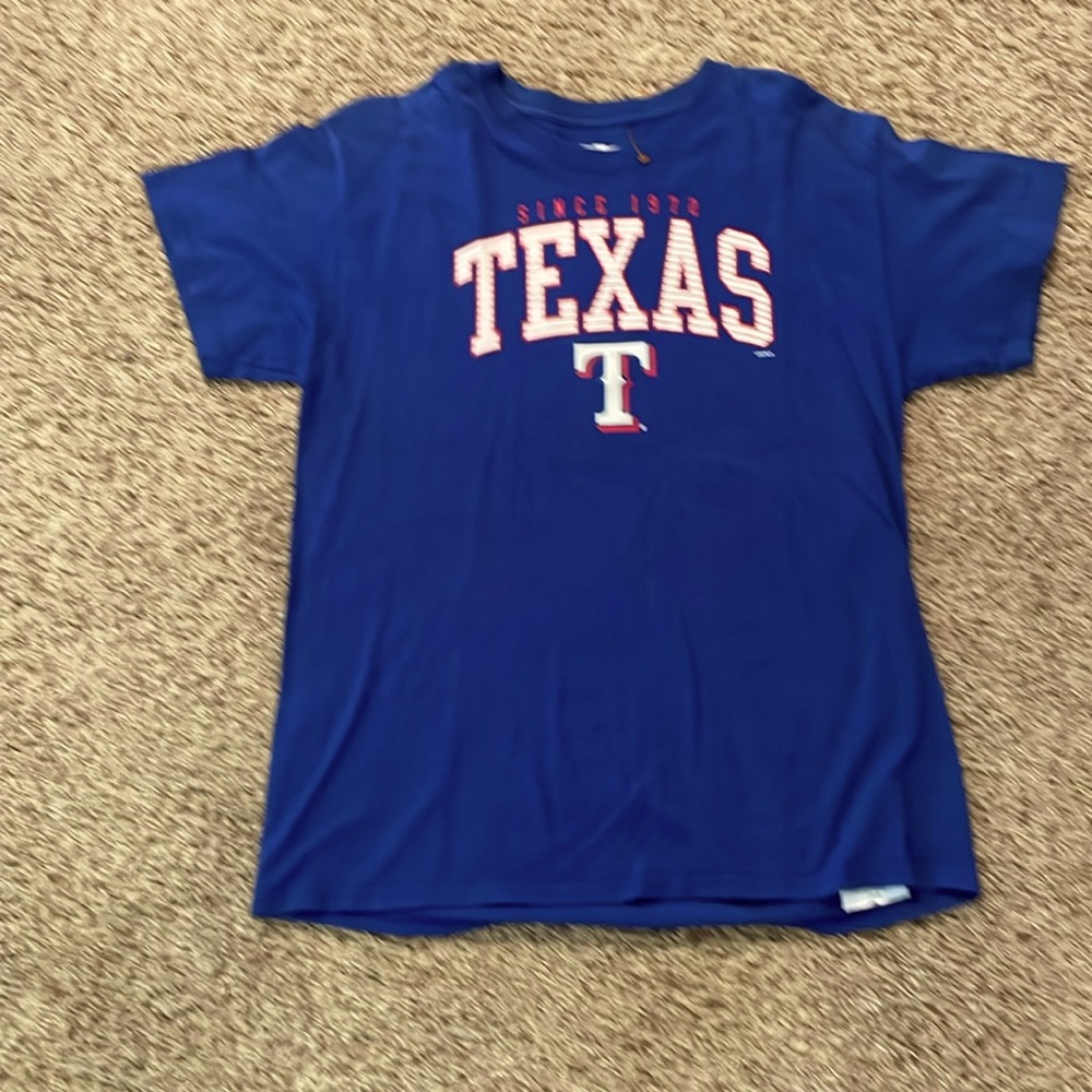 Texas Rangers Genuine Merchandise Large Blue T-Shirt.